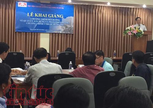 Trang bị kiến thức cho lãnh đạo về quản lý xây dựng và phát triển đô thị ảnh 1